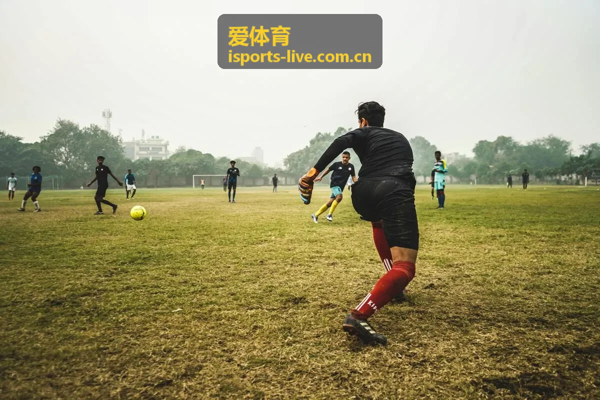 爱体育专业教练团队与训练设施